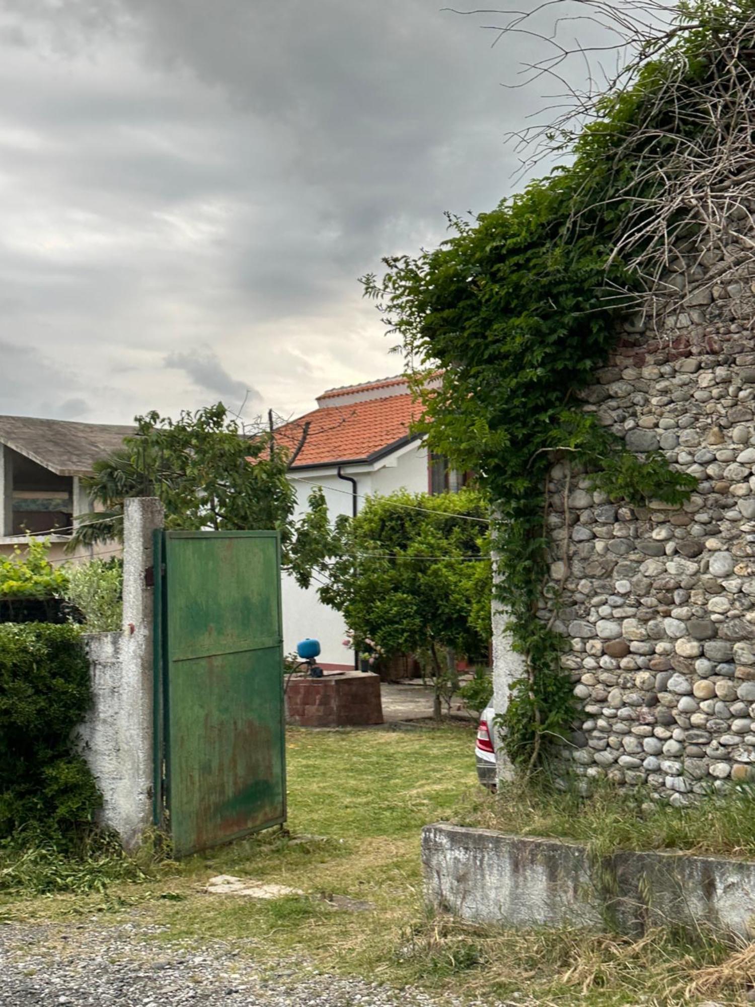 Villa Zefi Rrenc Papaj Exteriör bild