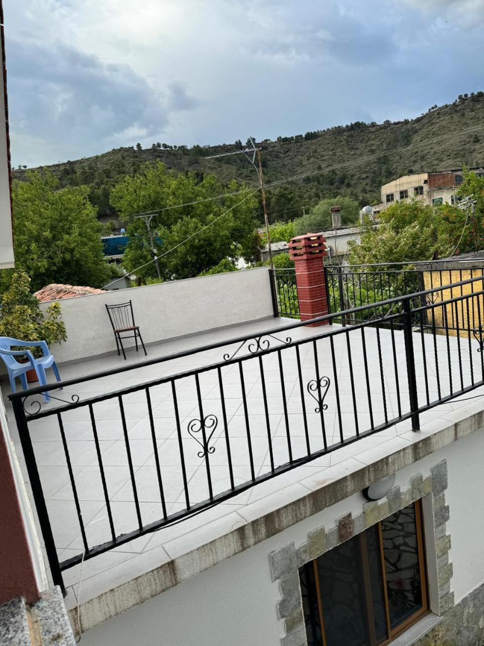 Villa Zefi Rrenc Papaj Exteriör bild